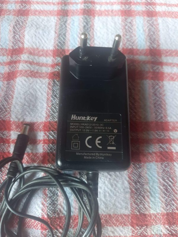 Huntkey 12V 1A Adaptör HKA01212010-3C