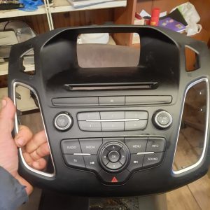 Ford Focus 3 Wagon 1.5 TDCI radyo kontrol paneli